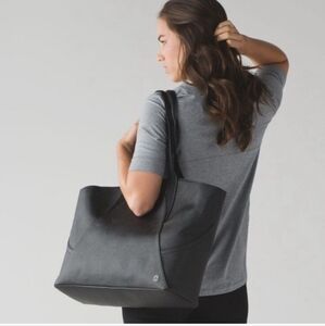 LULULEMON ATHLETICA Go Wild Bag Black